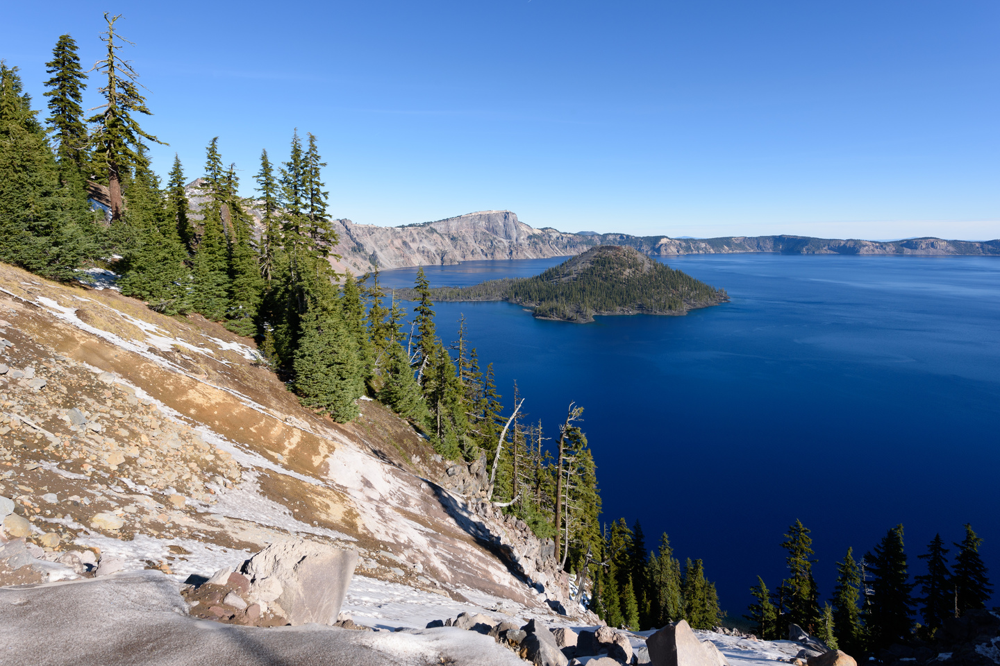 do i need reservations for crater lake